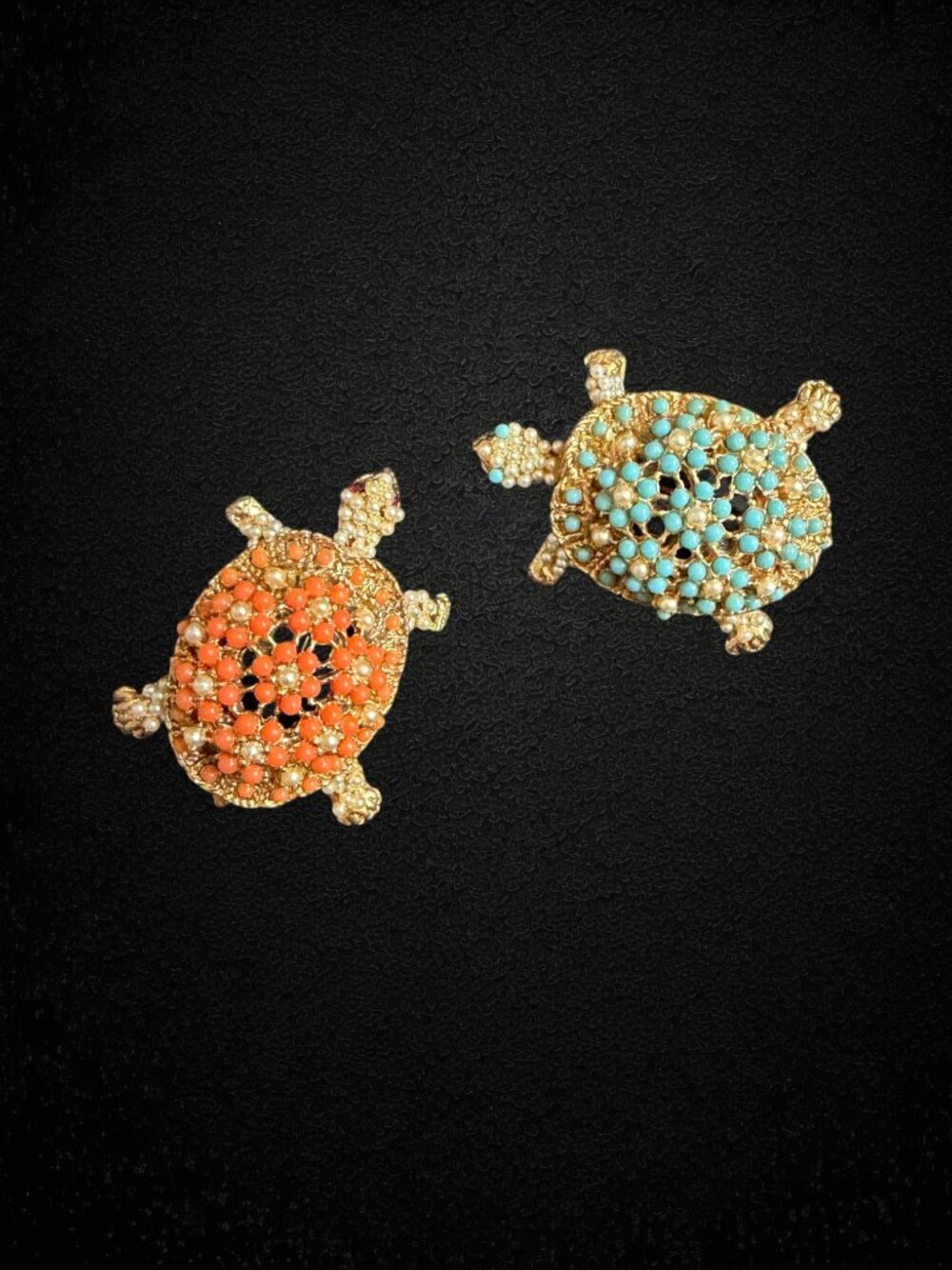 Vintage 60s Turtle Brooch Pair Gold Tone Faux Turquoise & Coral Figural Pins 2